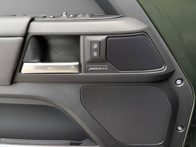 New 2026 Land Rover Defender 110 S AWD/4WD image 20
