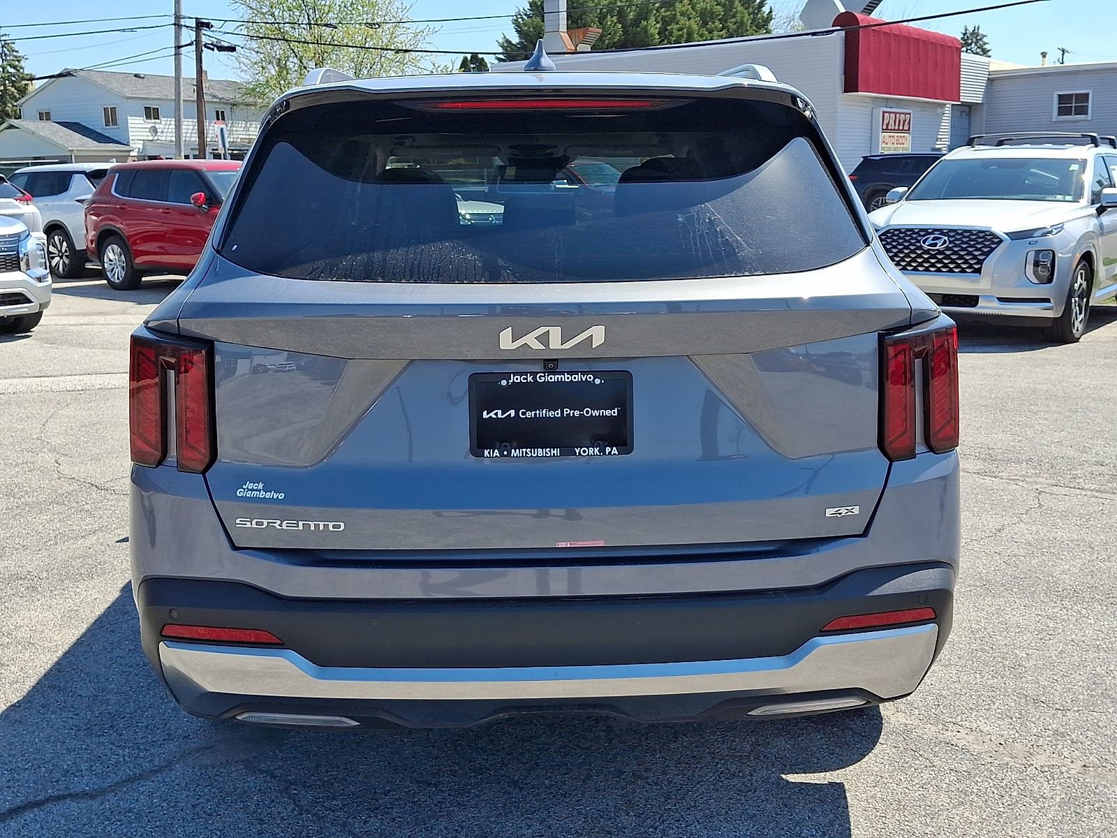 Used 2025 Kia Sorento S w/ Panoramic Sunroof Package image 6