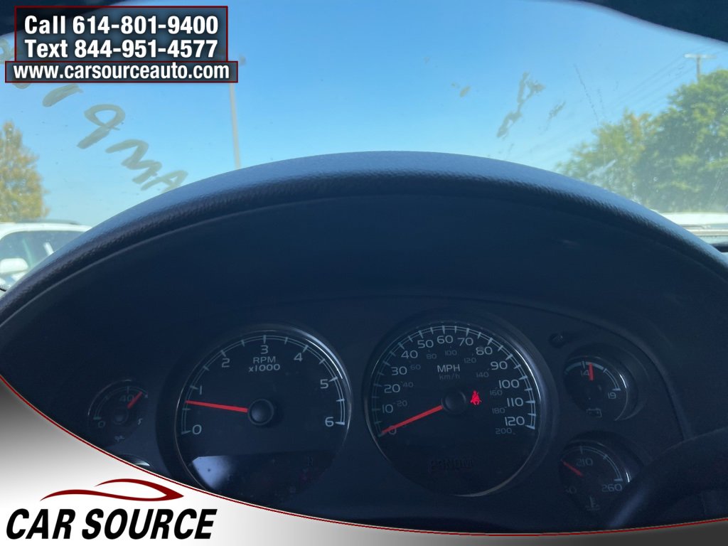 Used 2013 Chevrolet Suburban LTZ image 21