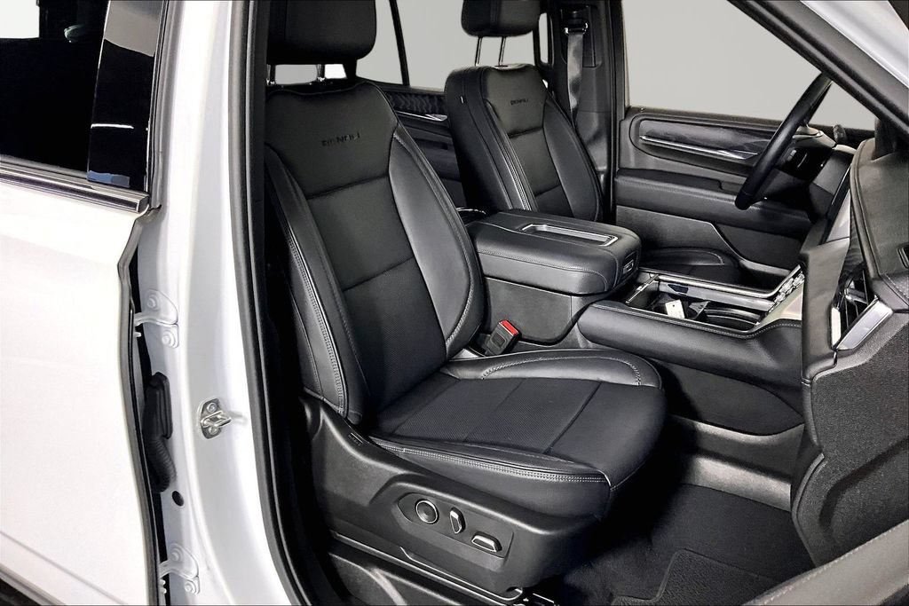 Certified 2024 GMC Yukon Denali w/ Max Trailering Package RWD image 29