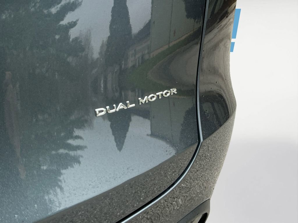 Used 2021 Tesla Model Y Long Range image 19