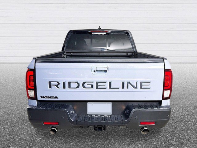 New 2026 Honda Ridgeline Black Edition image 4