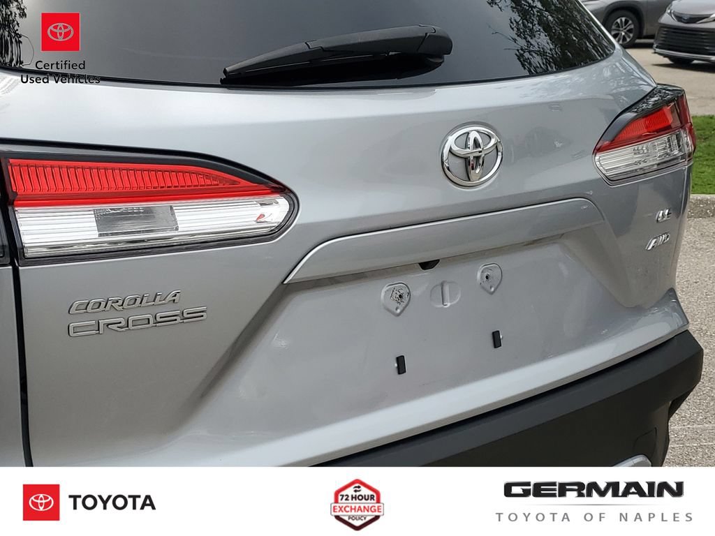 Certified 2024 Toyota Corolla Cross LE AWD/4WD image 19