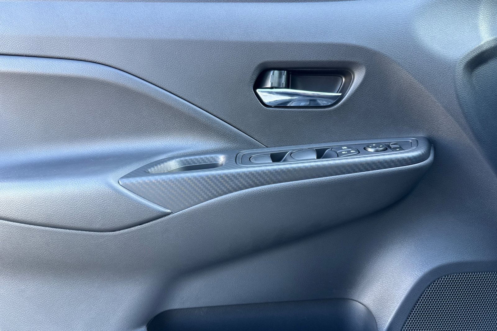 New 2025 Nissan Versa SV w/ Trunk Package image 8