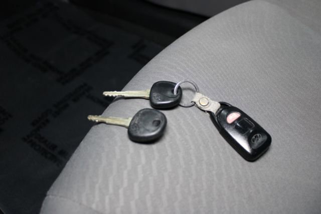 Used 2015 Hyundai Elantra SE FWD image 13