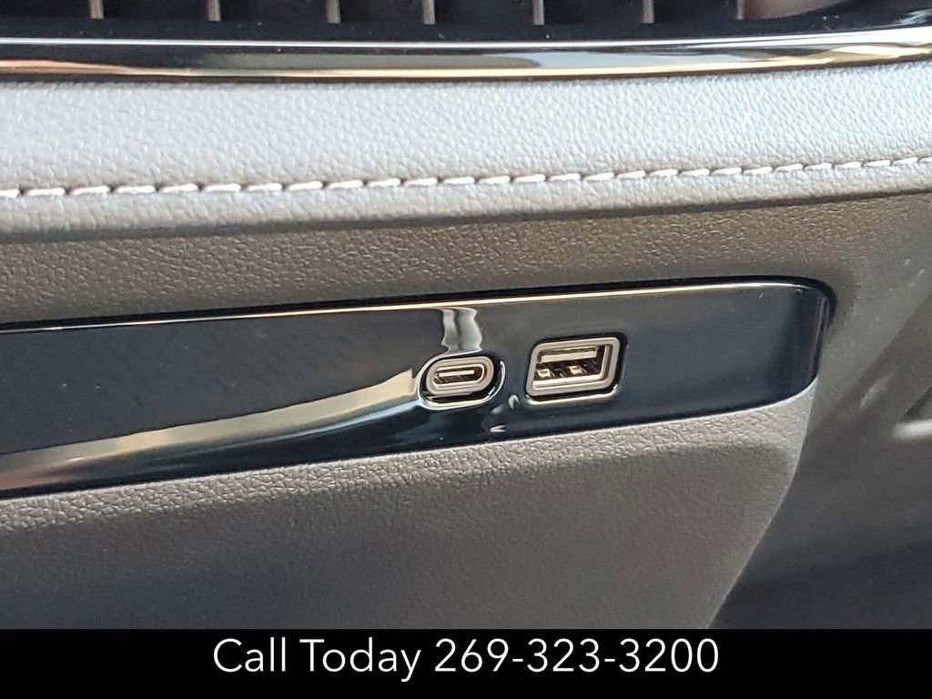 New 2025 Buick Enclave Preferred w/ Power Package image 36