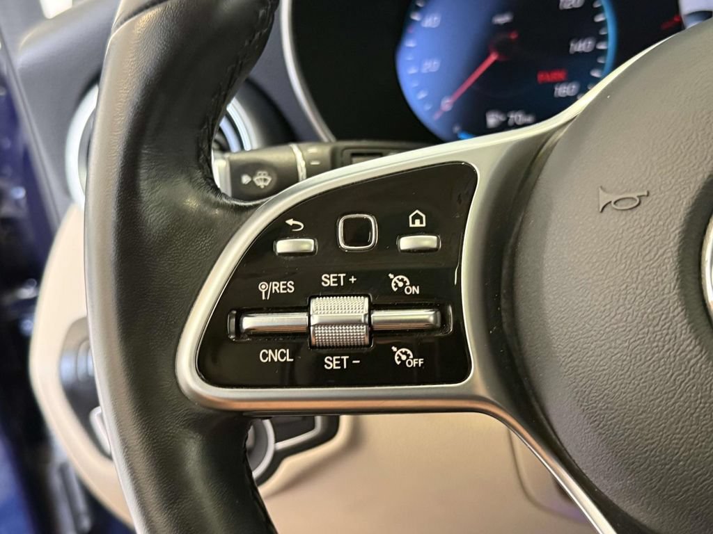 Used 2021 Mercedes-Benz GLC 300 4MATIC image 32