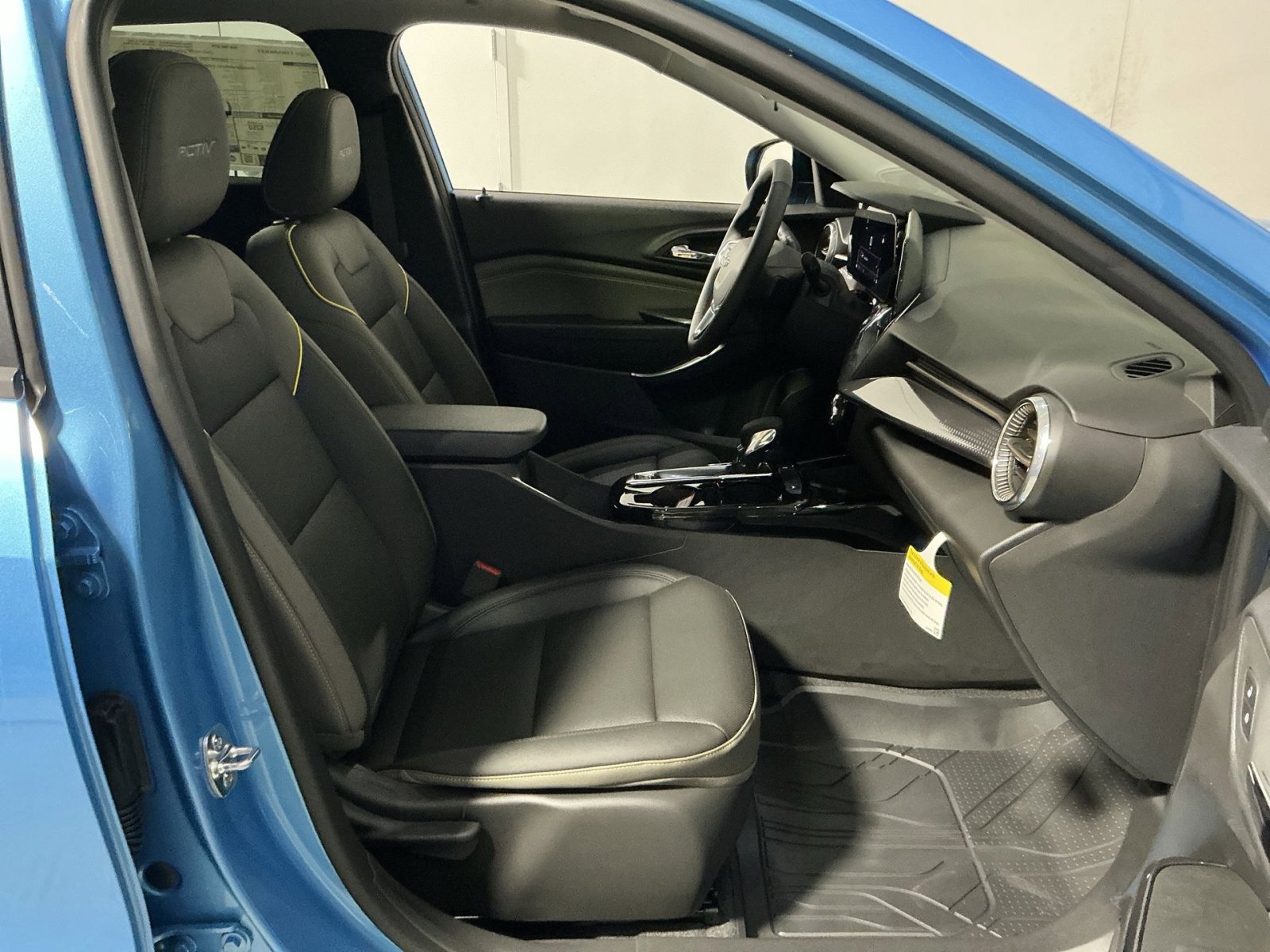 New 2026 Chevrolet Trax ACTIV w/ Sunroof Package image 33