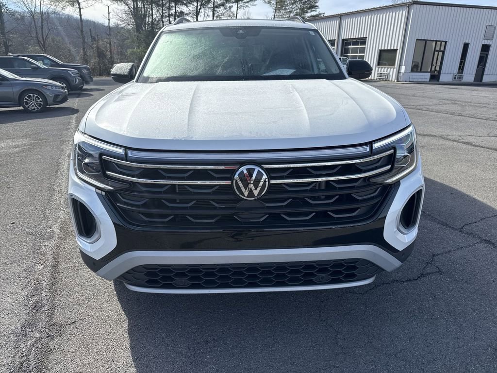 Certified 2024 Volkswagen Atlas Peak Edition SEL image 2