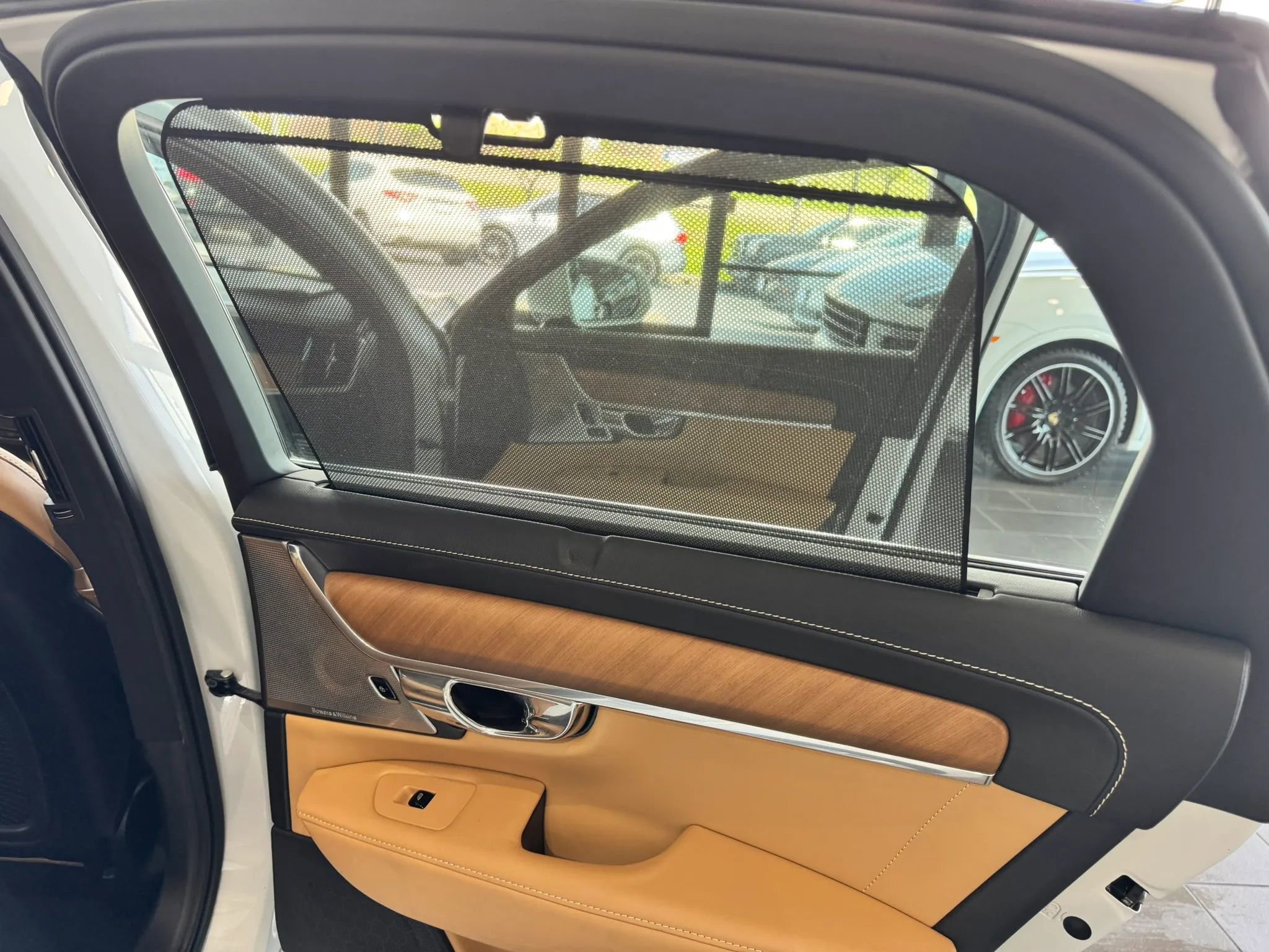 Used 2017 Volvo S90 T6 Inscription w/ Vision Package AWD/4WD image 18