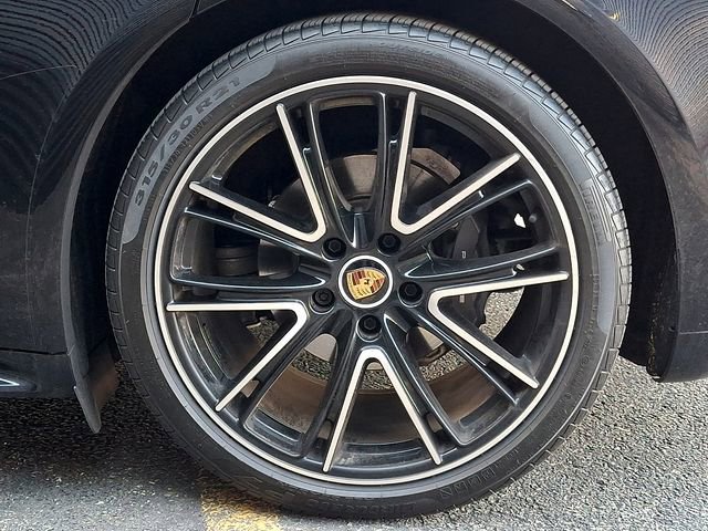 Certified 2023 Porsche Panamera 4 Platinum Edition image 14