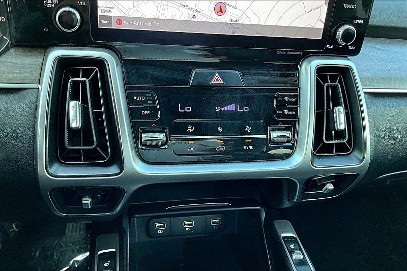 Used 2022 Kia Sorento S image 23