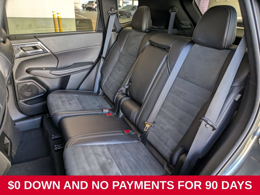 Used 2025 Mitsubishi Outlander SE AWD/4WD image 24