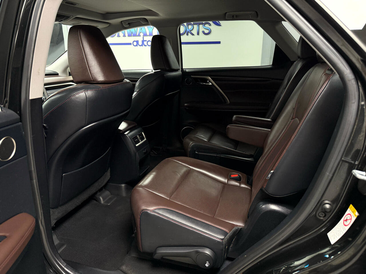 Used 2018 Lexus RX 450hL Premium w/ Premium Package image 33