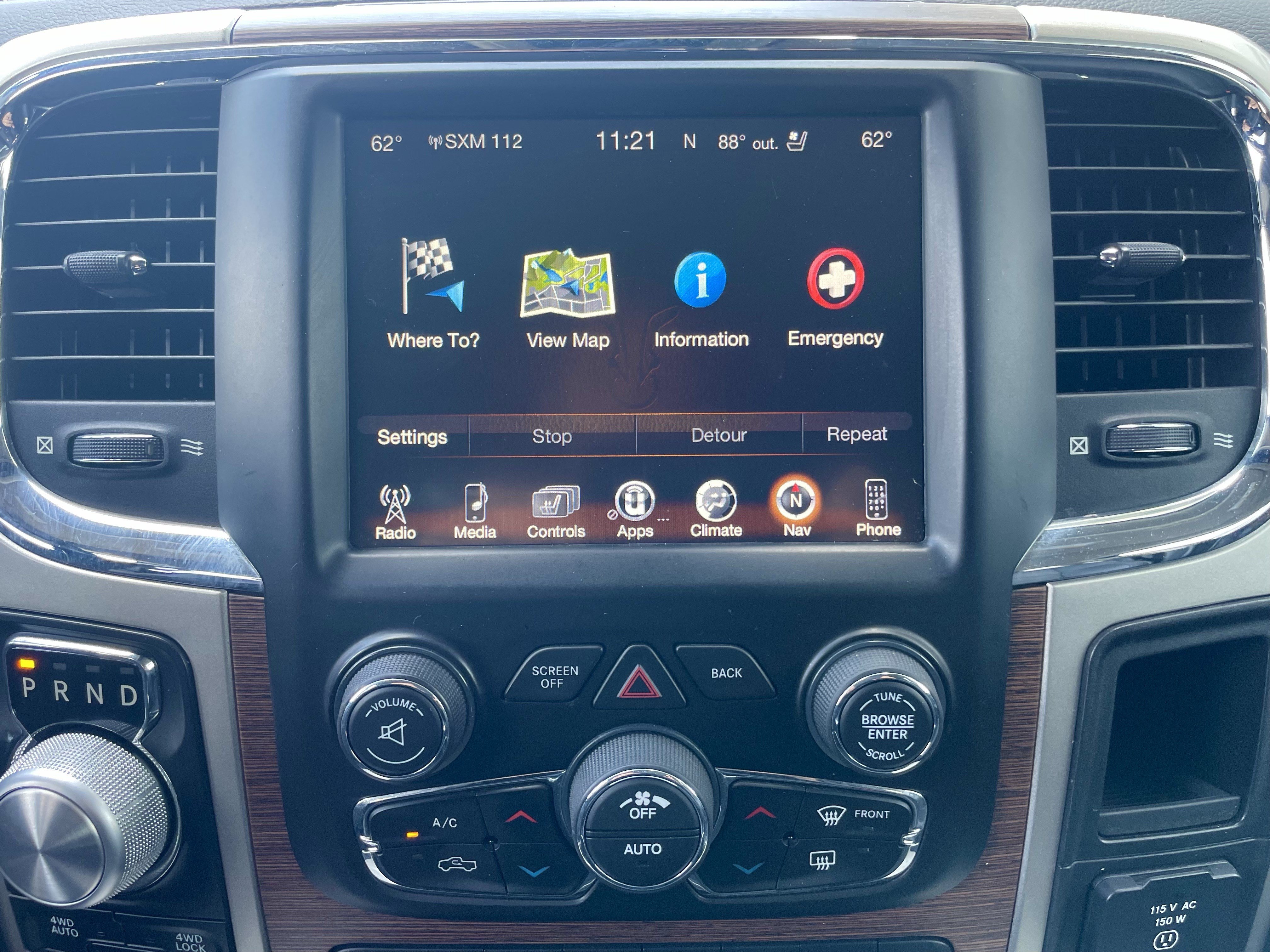 Used 2017 RAM 1500 Laramie w/ Convenience Group AWD/4WD image 26