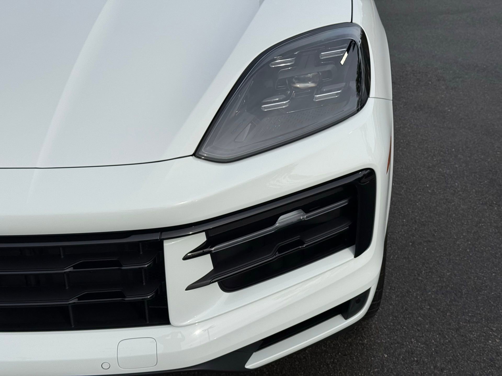 Used 2026 Porsche Cayenne image 11