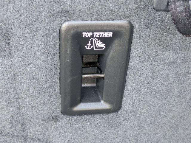 Used 2025 GMC Acadia Elevation image 33