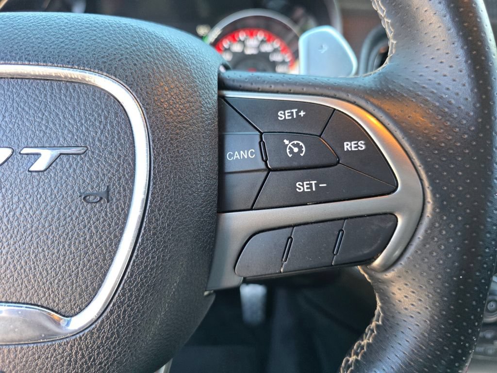 Used 2017 Dodge Charger SRT Hellcat w/ Harman/Kardon Audio Group RWD image 31