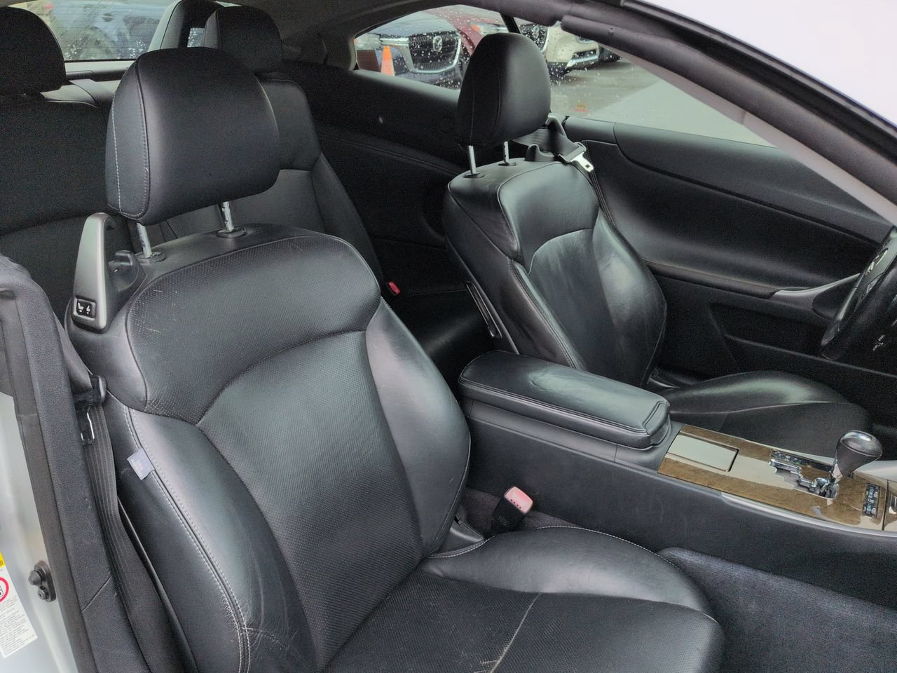 Used 2010 Lexus IS 250C RWD image 14