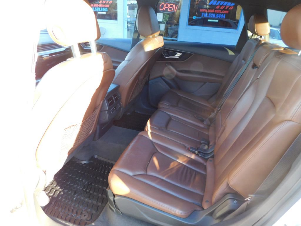 Used 2017 Audi Q7 2.0T Premium Plus w/ Premium Plus Package AWD/4WD image 17