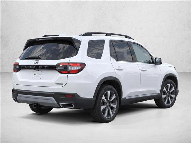 Used 2023 Honda Pilot Touring image 7