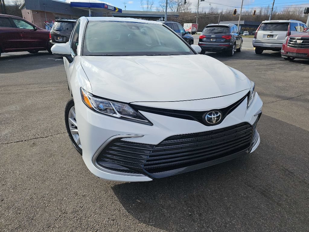 Used 2021 Toyota Camry LE FWD image 7