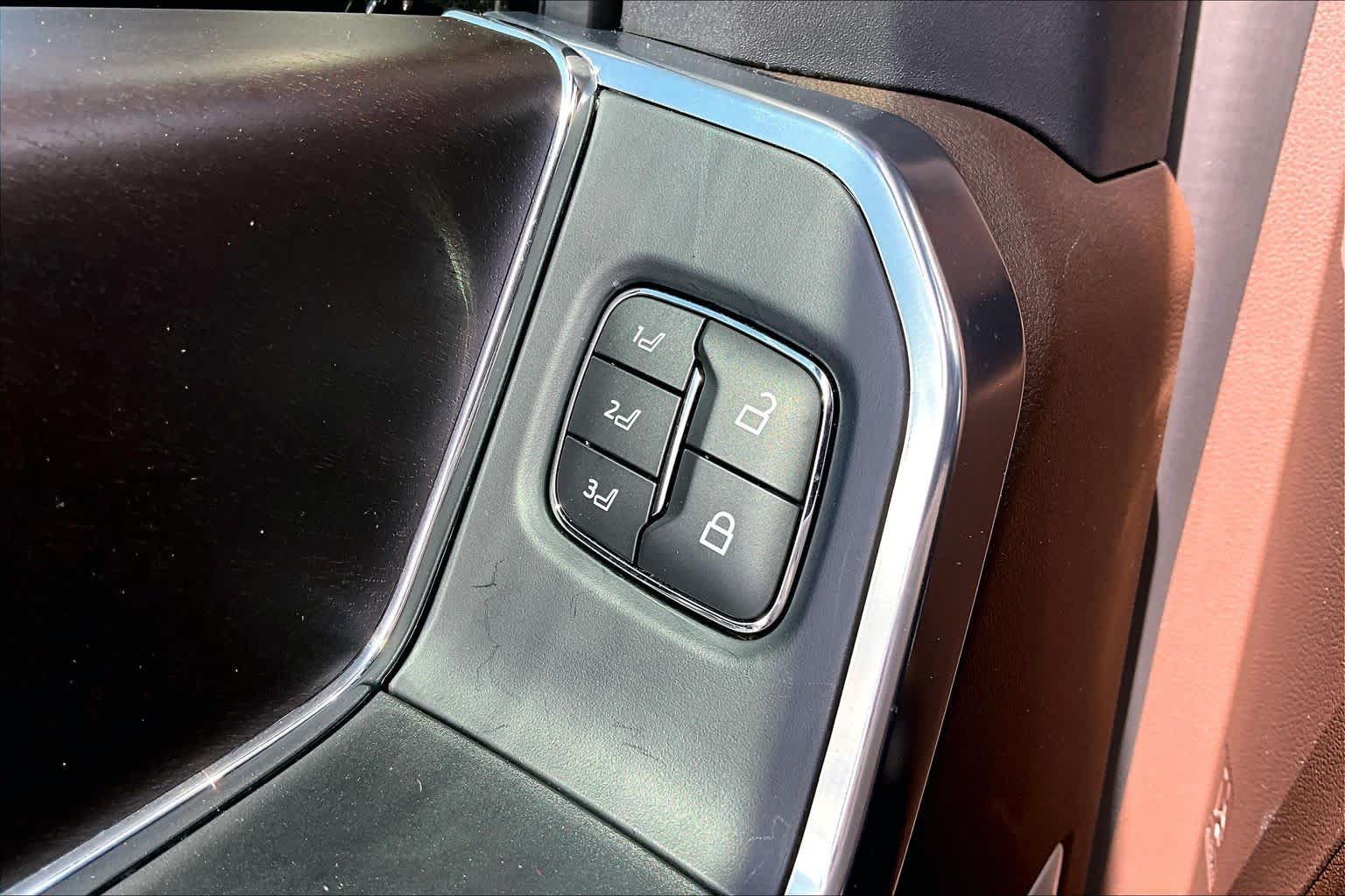 Used 2025 Ford F150 King Ranch w/ FX4 Off-Road Package AWD/4WD image 33