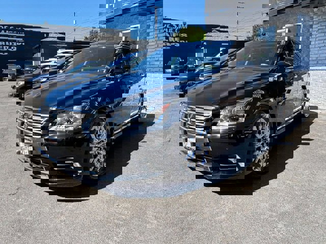 Used 2017 Lexus LS 460 w/ Comfort Package image 17