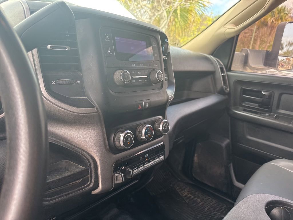 Used 2020 RAM 3500 Tradesman w/ Max Tow Package image 12