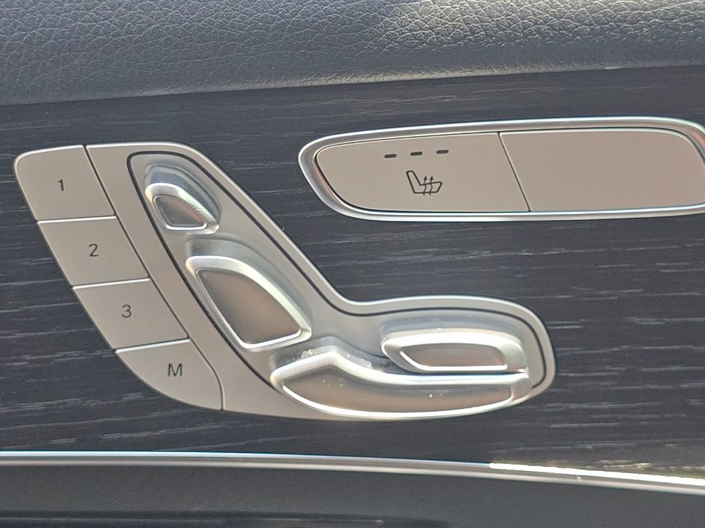 Used 2022 Mercedes-Benz GLC 300 4MATIC image 7