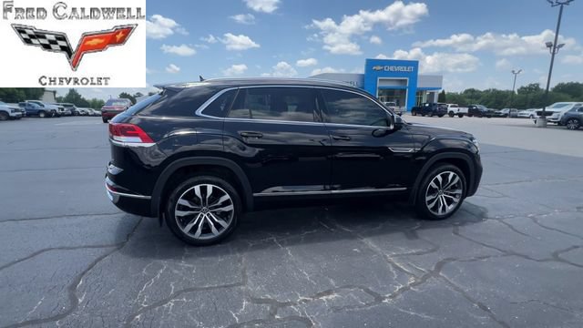Used 2023 Volkswagen Atlas Cross Sport SEL Premium R-Line AWD/4WD image 9