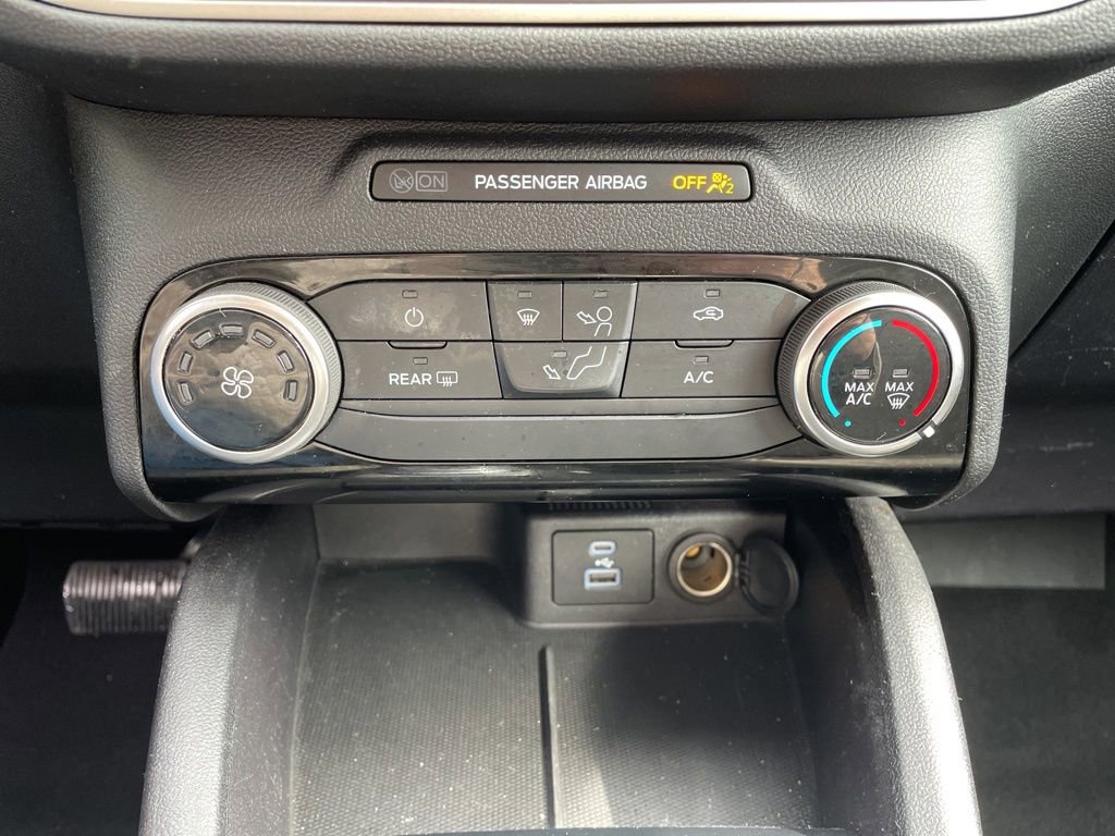 Used 2022 Ford Escape SE image 20