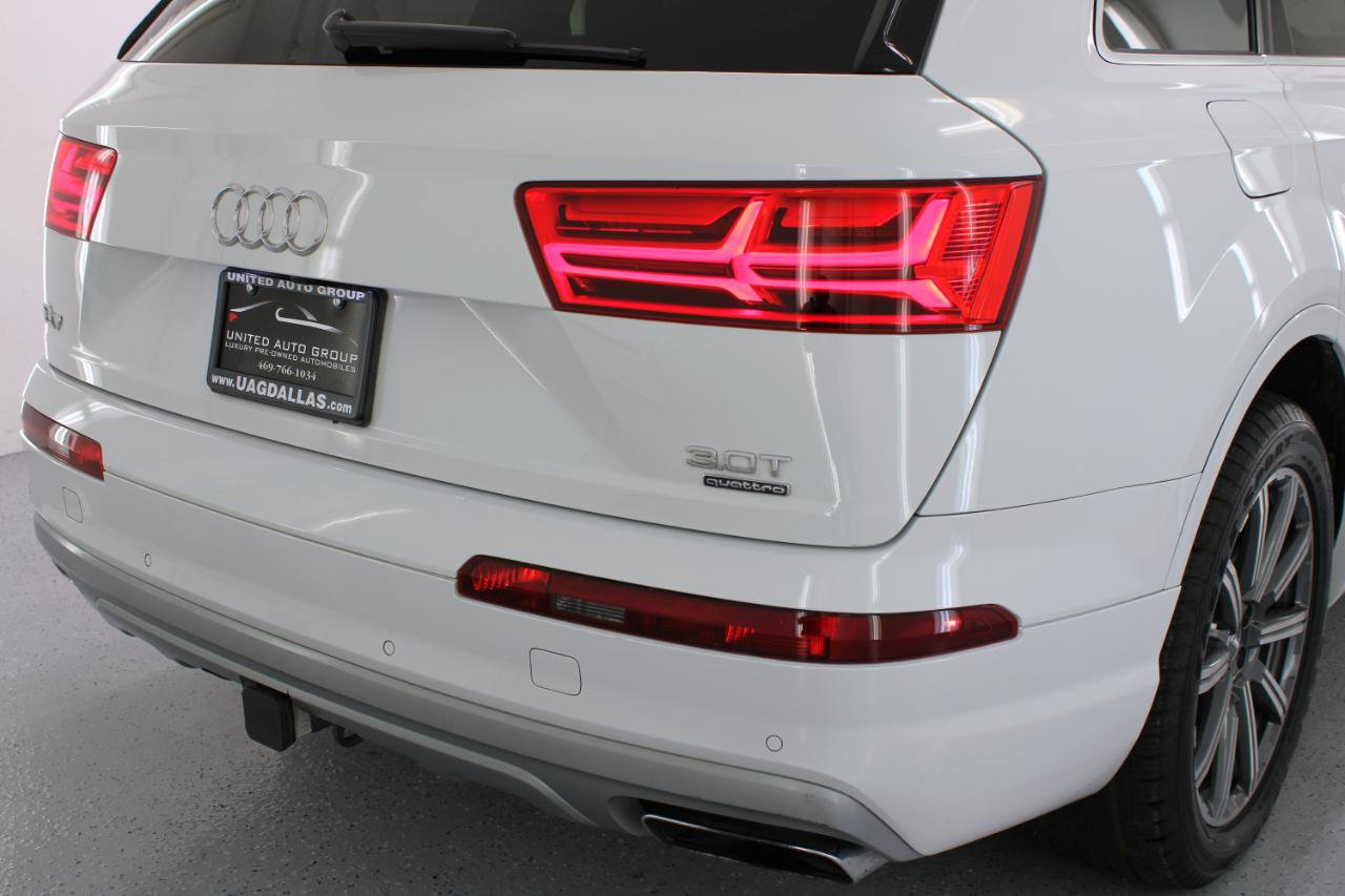 Used 2017 Audi Q7 3.0T Prestige w/ Prestige Package image 23