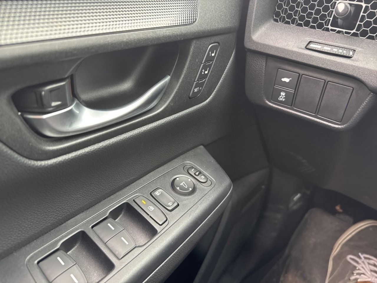 Used 2024 Honda CR-V Sport-L image 31