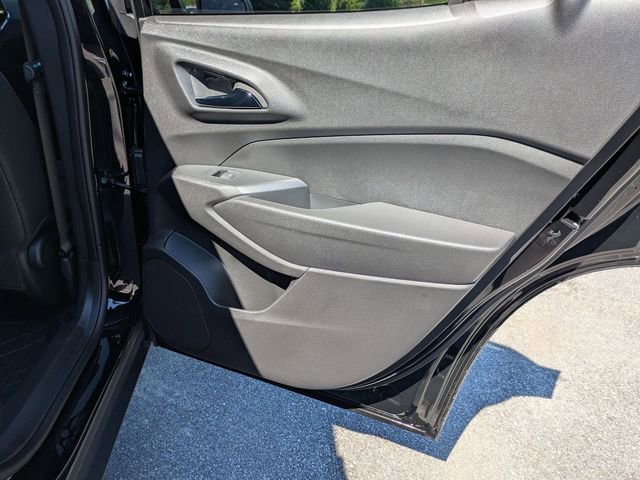 New 2026 Chevrolet Trax RS w/ Sunroof Package FWD image 30