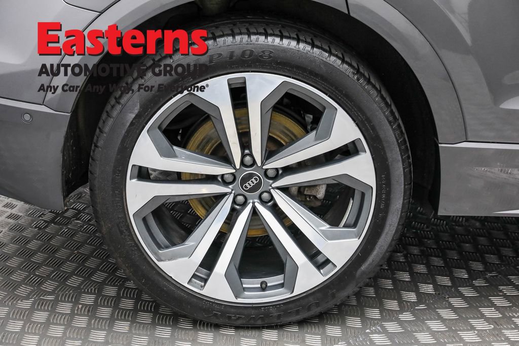 Used 2022 Audi Q8 Prestige w/ Prestige Package image 31