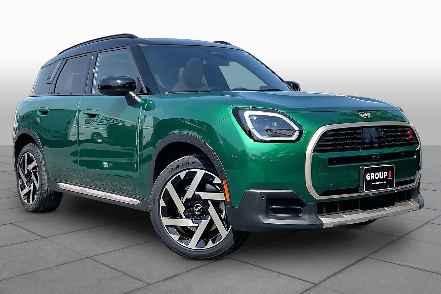 Used 2025 MINI Cooper Countryman S w/ Comfort Package Max AWD/4WD image 2