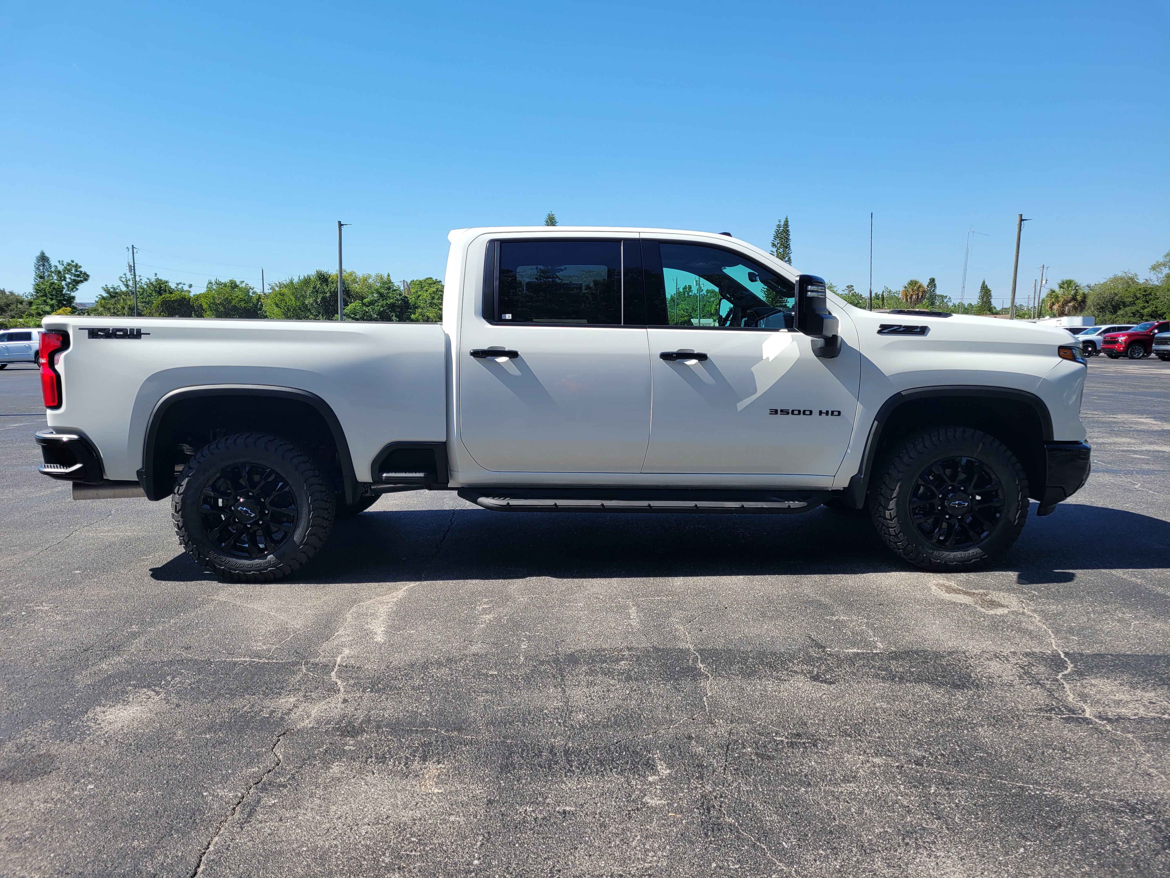New 2026 Chevrolet Silverado 3500 LTZ w/ LTZ Plus Package AWD/4WD image 4