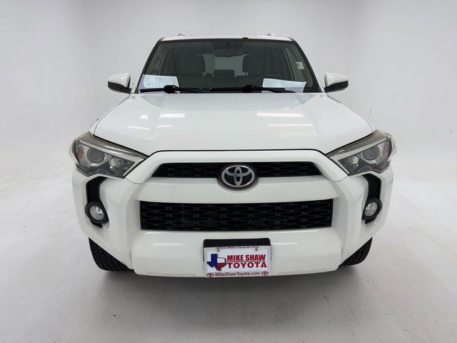 Used 2015 Toyota 4Runner SR5 image 3