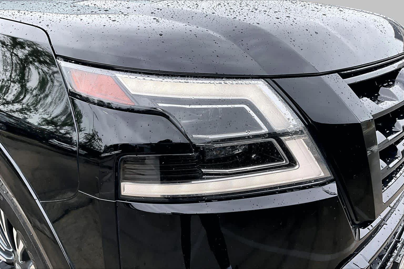 Certified 2023 Nissan Armada SL w/ Midnight Edition Package RWD image 28