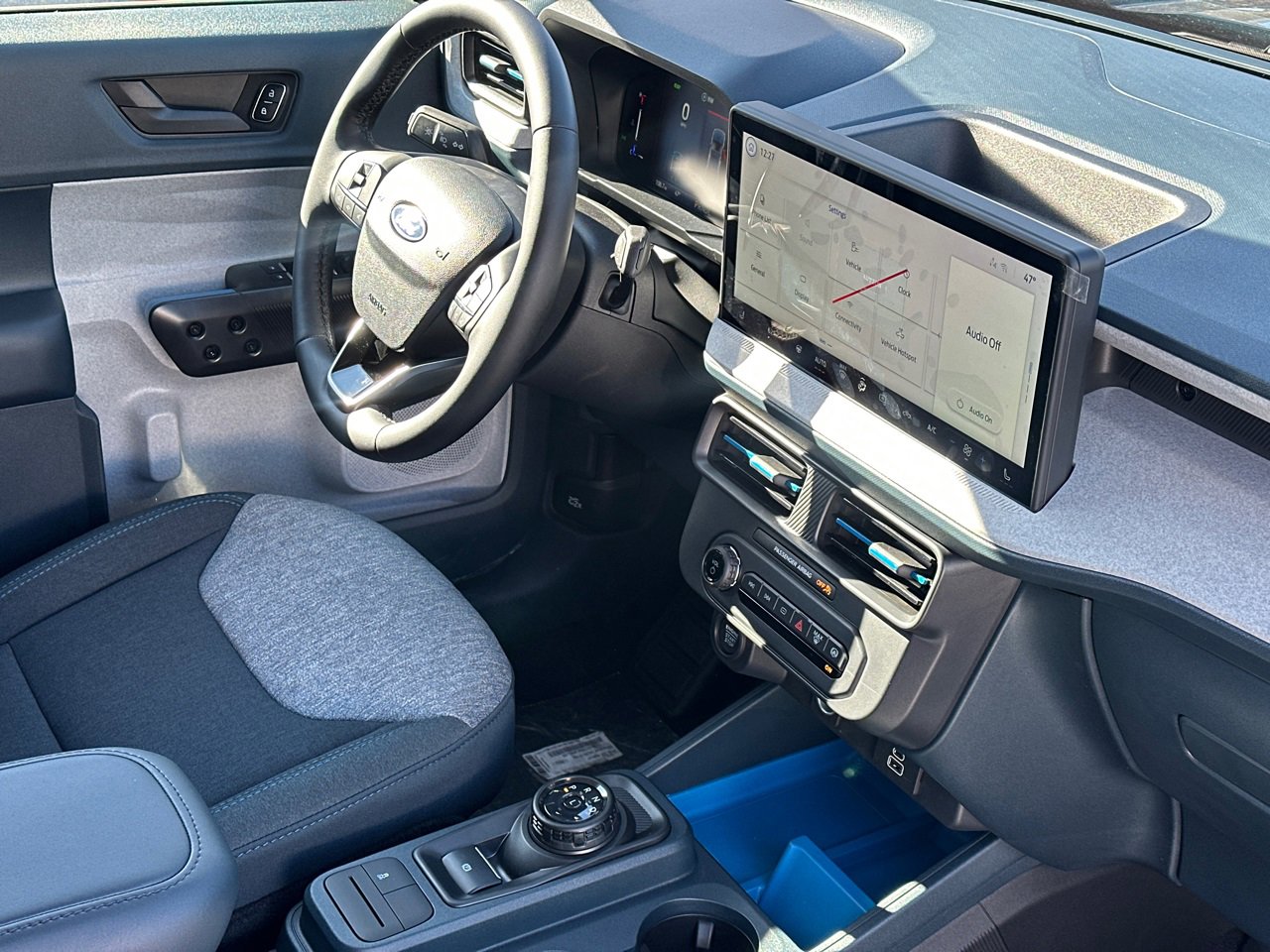 New 2025 Ford Maverick XLT w/ Equipment Group 301A image 9