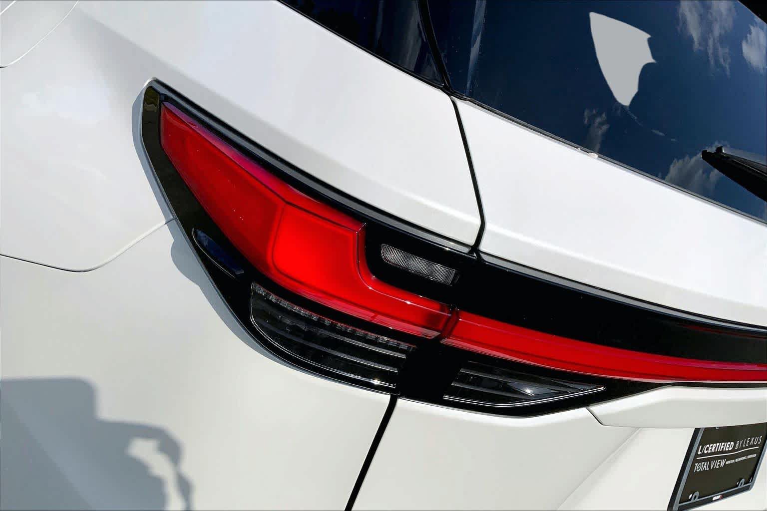 Certified 2025 Lexus TX 500h AWD w/ Technology Package image 29
