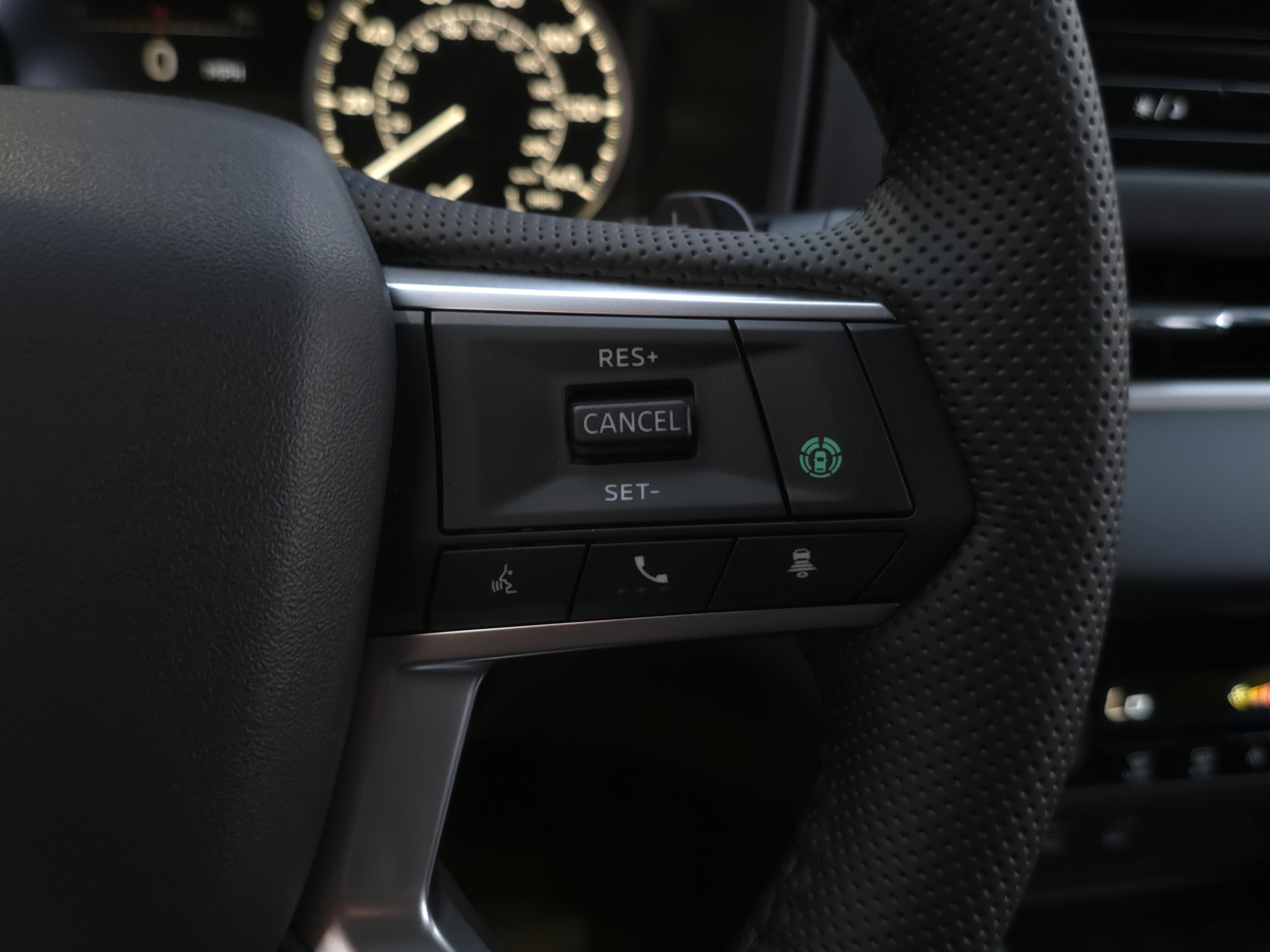 New 2025 Mitsubishi Outlander SE image 12