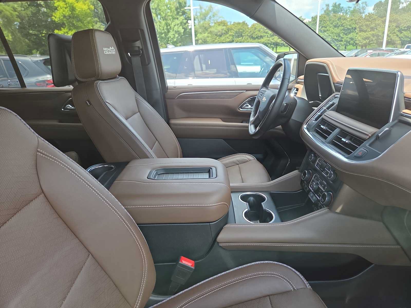 Used 2023 Chevrolet Tahoe High Country AWD/4WD image 8