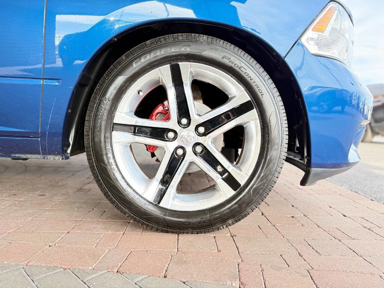 Used 2011 RAM 1500 R/T image 24