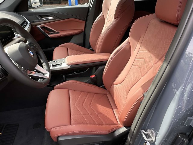 New 2027 BMW X1 xDrive28i w/ Convenience Package AWD/4WD image 14
