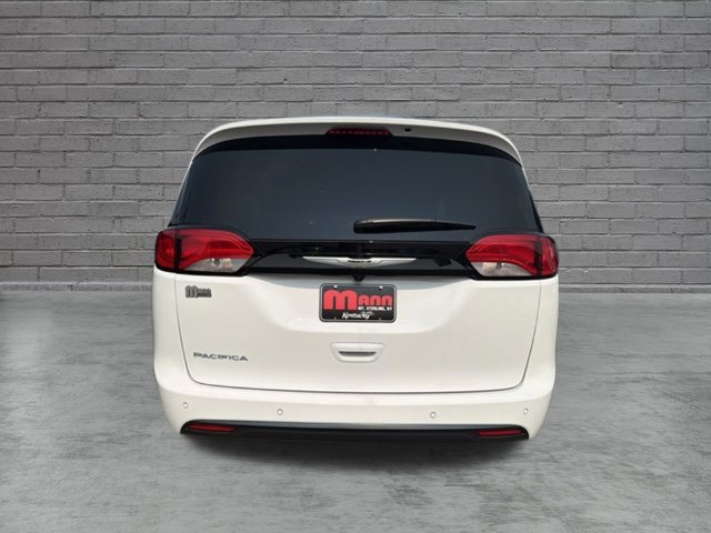 New 2027 Chrysler Pacifica LX FWD image 5
