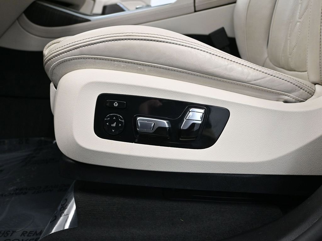 Used 2023 BMW X7 xDrive40i w/ Executive Package image 24