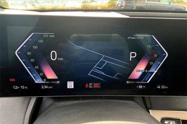 Used 2023 BMW iX xDrive50 image 21