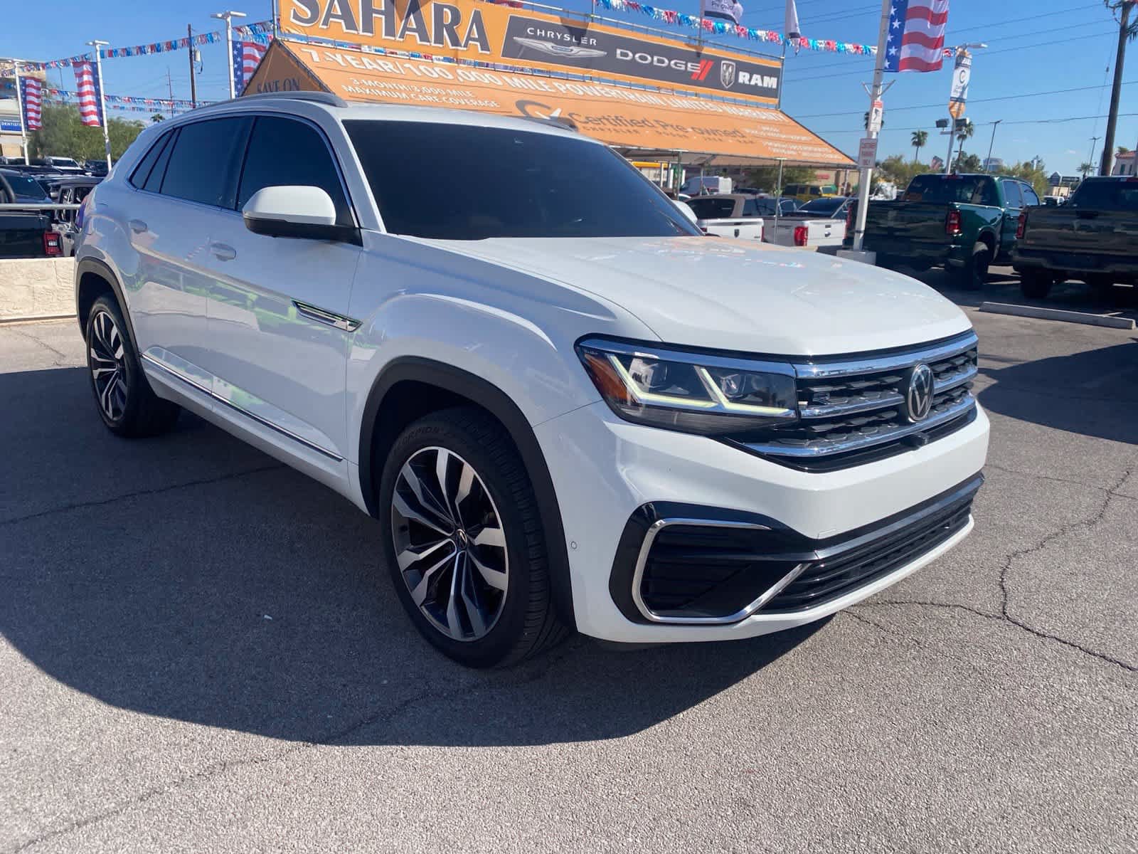 Used 2020 Volkswagen Atlas Cross Sport SEL Premium R-Line AWD/4WD image 3